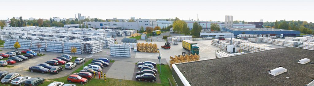 Neue Auszubildende bei der profine GmbH